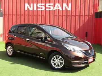 1.2 e-POWER X 純正ナビ　全周囲カメラ