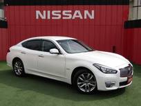 日産 フーガハイブリッド 3500cc 3.5 VIP ブラウンレザーシート　全周囲カメラ