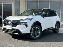 日産 エクストレイル 1500cc 1.5 G e-4ORCE 4WD 登録済未使用車　サンルーフ　BOSE