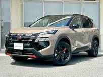 日産 エクストレイル 1500cc 1.5 ロック クリーク e-4ORCE 4WD 登録済未使用車