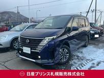 日産 セレナ 2000cc 2.0 ハイウェイスターV 4WD プロパイロット　ハンドルヒーター
