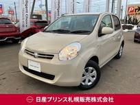 トヨタ パッソ 1000cc 1.0 X クツロギ 4WD スーパーUVカットフロントガラス