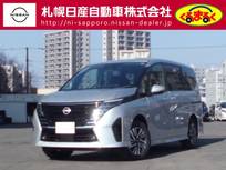 日産 セレナ 1400cc 1.4 e-4ORCE ハイウェイスターV 4WD 試乗車UP　プロパイロット　メモリーナビ