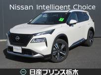 日産 エクストレイル 1500cc 1.5 G e-4ORCE 4WD ガラスルーフ　ナッパレザーシート　NCナビ