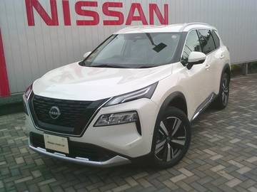 エクストレイル 1.5 G e-4ORCE 4WD プロパイロット　エマージェンシーブレーキ