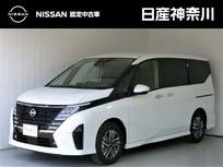 日産 セレナ 1400cc 1.4 e-POWER ハイウェイスターV 試乗車　ナビ 後席モニター シートヒーター