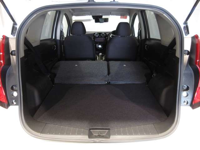 石川日産自動車販売株式会社 Ucars小松 石川県 ノート 日産の在庫詳細から中古車を探す 日産公式中古車検索サイト