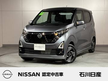 660 ハイウェイスターX 当社試乗車　純正9インチメモリーナビ