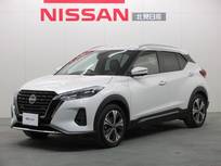 日産 キックス 1200cc 1.2 X FOUR ツートーン インテリアエディション(e-POWER) 4WD