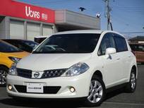 日産 ティーダ 1800cc 1.8 18G 6速マニュアル純正ナビキセノン ワイド保証