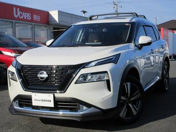 1.5 G e-4ORCE 4WD BOSEサウンド　サンルーフ