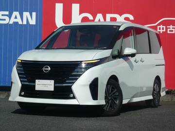 1.4 e-POWER ルキシオン 当社試乗車UP　寒冷地仕様　コネクトナビ