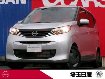 B 当社社用車UP　9インチナビ　バックカメラ