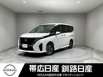 1.4 e-4ORCE ハイウェイスターV 4WD 夏冬タイヤ全周囲カメラ両側電動スライドド