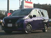 日産 セレナ 1400cc 1.4 e-4ORCE XV 4WD 試乗車アップ　コネクトナビ　SOSコール