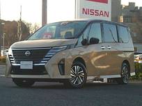 日産 セレナ 1400cc 1.4 e-4ORCE ハイウェイスターV 4WD 試乗車アップ　コネクトナビ　100V電源