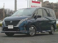 日産 セレナ 1400cc 1.4 e-4ORCE ハイウェイスターV 4WD 試乗車アップ　コネクトナビ　寒冷地仕様