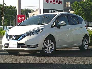 1.2 e-POWER メダリスト メモリーナビ　全周囲モニター　ETC2.0