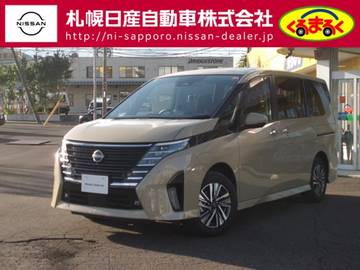 セレナ 1.4 e-4ORCE ハイウェイスターV 4WD 当社展示試乗車アップ　アラウンドビュー