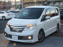 日産 セレナ 2000cc 2.0 ライダー パフォーマンススペック ブラックライン S-HYBRID カロッツエリア製ナビ　後席モニター