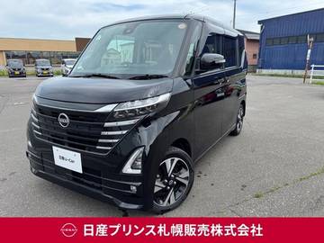 ルークス 660 ハイウェイスターGターボ 4WD 社有車アップ　社外ナビ　アラモニ付き