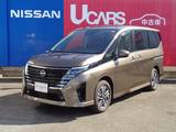 日産 セレナ 1400cc 1.4 e-4ORCE ハイウェイスターV 4WD