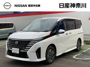 セレナ 1.4 e-4ORCE ハイウェイスターV 4WD 弊社試乗使用社有車　ドライブレコーダー・