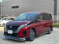 日産 セレナ 1400cc 1.4 e-4ORCE ハイウェイスターV 4WD 防水シート　弊社試乗使用社有車