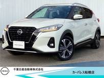 日産 キックス 1200cc 1.2 X FOUR (e-POWER) 4WD 当社試乗車アップ・純正9インチナビ