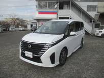 日産 セレナ 2000cc 2.0 ハイウェイスターV パドルシフト