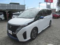 日産 セレナ 2000cc 2.0 ハイウェイスターV YOKOHAMA　ベイスターズカラー