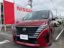 日産 セレナ 1400cc 1.4 e-4ORCE ハイウェイスターV 4WD