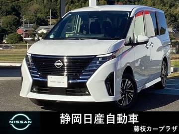 セレナ 2.0 ハイウェイスターV 4WD NissanConnectナビTV 全周囲カメラ