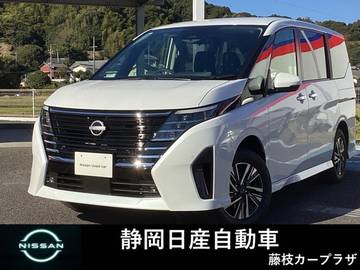 セレナ 2.0 ハイウェイスターV 4WD NissanConnectナビTV 全周囲カメラ