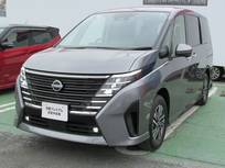 日産 セレナ 1400cc 1.4 e-4ORCE ハイウェイスターV 4WD 当社試乗車・メーカーナビ・全周囲カメラ