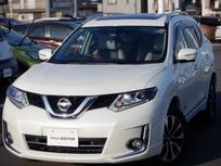 日産 エクストレイル 2000cc 2.0 モード・プレミア ハイブリッド エマージェンシーブレーキパッケージ 4WD サンルーフ　4WD　前席シ-トヒ-タ-