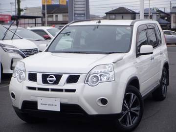 2.5 25X 4WD シートヒータ-　メモリ-ナビ　バックカメラ
