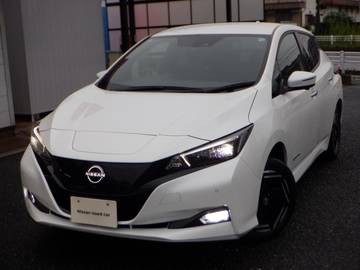 e+ X 当社登録使用車　寒冷地仕様　シ-トヒ-タ-