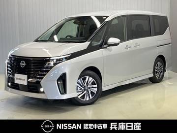 2.0 ハイウェイスターV 当社試乗車アップ・メーカーメモリーナビ・