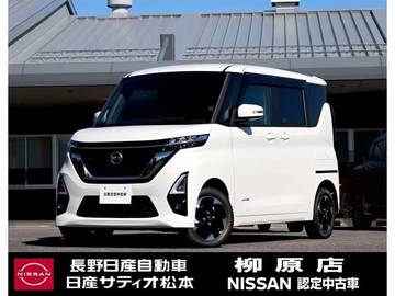 660 ハイウェイスターX 4WD アラウンドビューモニター　走行100キロ