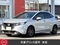 日産 ノート 1200cc 1.2 S FOUR 4WD 純正カーペット　シートヒーター