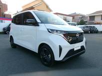 日産 サクラ G メーカーナビアラウンドビューモニタードラ