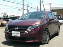 日産 ノート 1200cc 1.2 X 純正メモリーナビアラウンドビューモニター