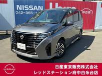 日産 セレナ 1400cc 1.4 e-POWER ハイウェイスターV プロパイロット　後席モニター
