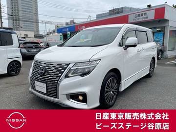 2.5 250ハイウェイスターS ワンオーナー　純正大型ナビ　後席モニター