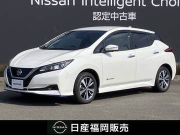 e+ X 純正ナビ　全周囲カメラ　LEDヘッドライト