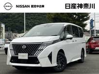 日産 セレナ 1400cc 1.4 e-4ORCE ハイウェイスターV 4WD 弊社元展示・試乗車　大画面ディスプレイ