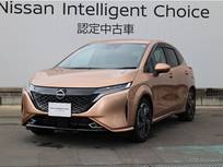 日産 ノートオーラ 1200cc 1.2 G FOUR レザーエディション 4WD /当社試乗車UP/BOSEサウンド/SOSコール/プ