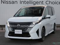 日産 セレナ 1400cc 1.4 e-POWER ルキシオン /当社試乗車UP/後期モデル/アラウンドビュ