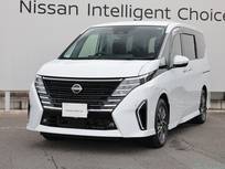 日産 セレナ 1400cc 1.4 e-POWER ハイウェイスターV セカンドスライドアップシート /アラウンドビューモニター/踏み間違い防止